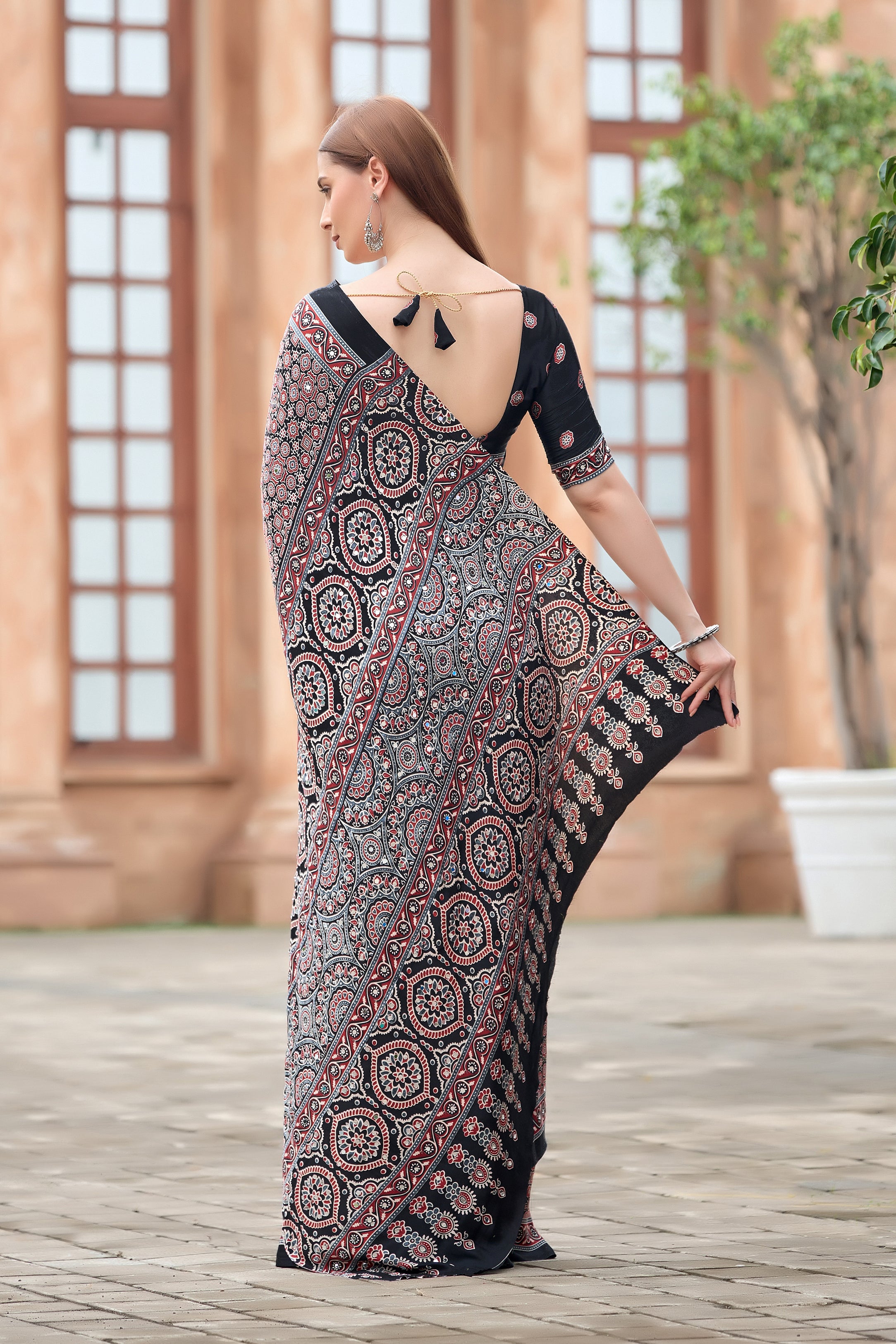 AZRAK Mirror Ajrakh Print Crepe Saree - Black