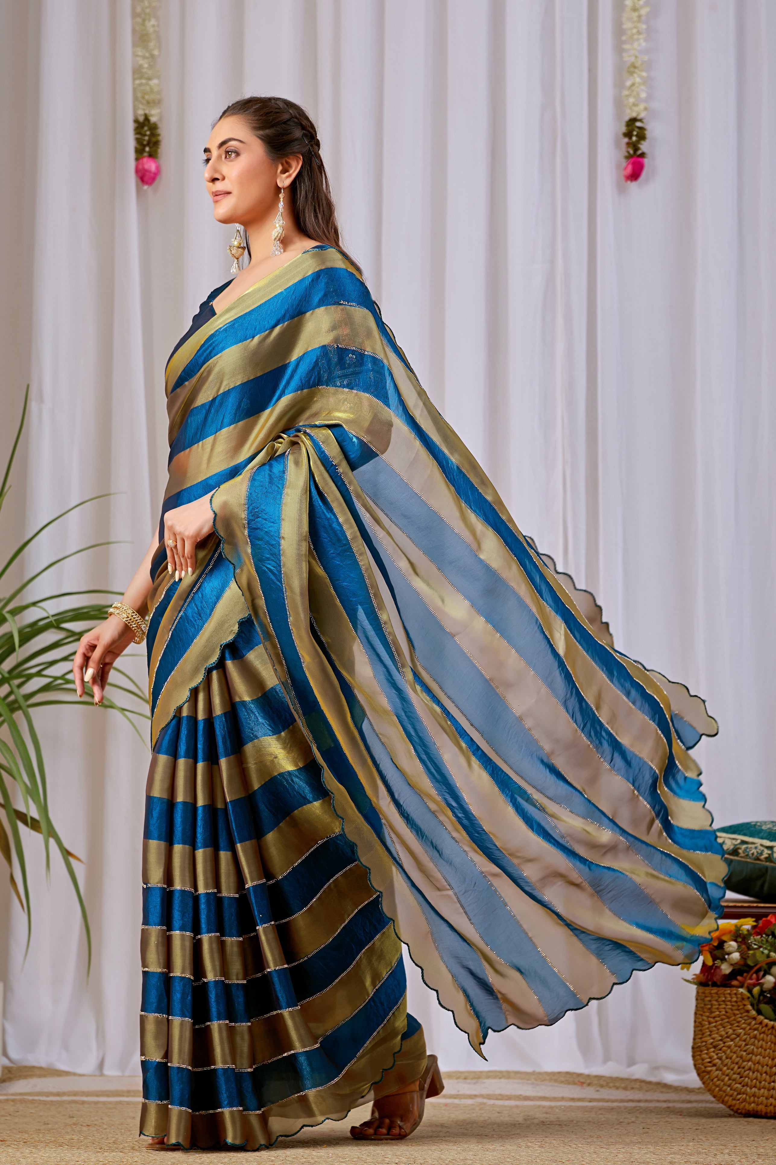 NAYANTARA Satin Embellished Embroidered Saree - Mor Peach