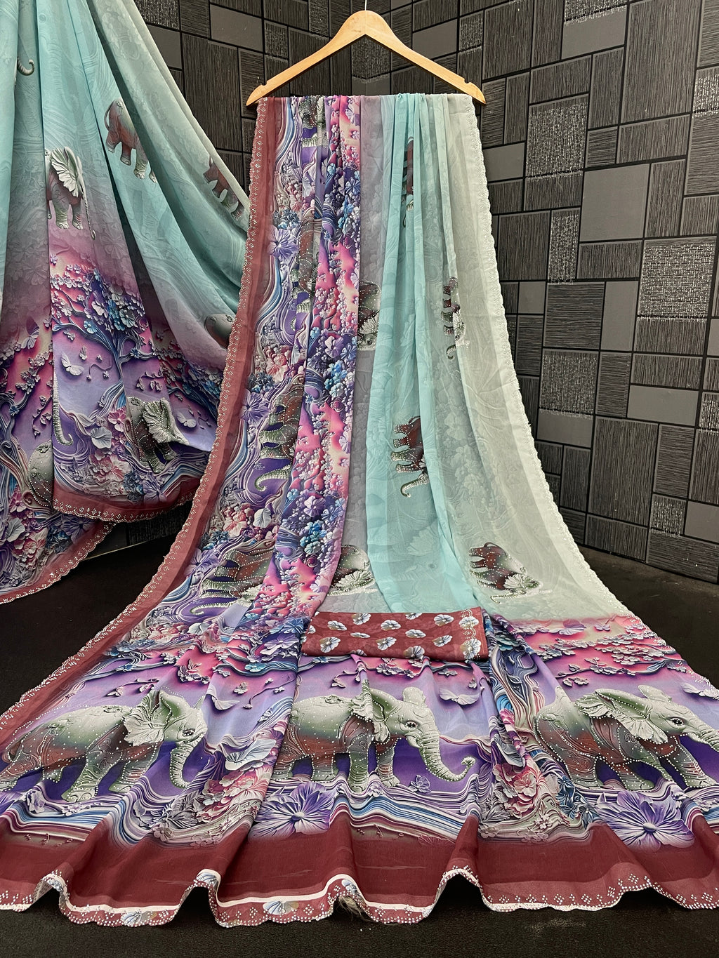 NIRALI Georgette Digital Floral Printed Saree - Maroon