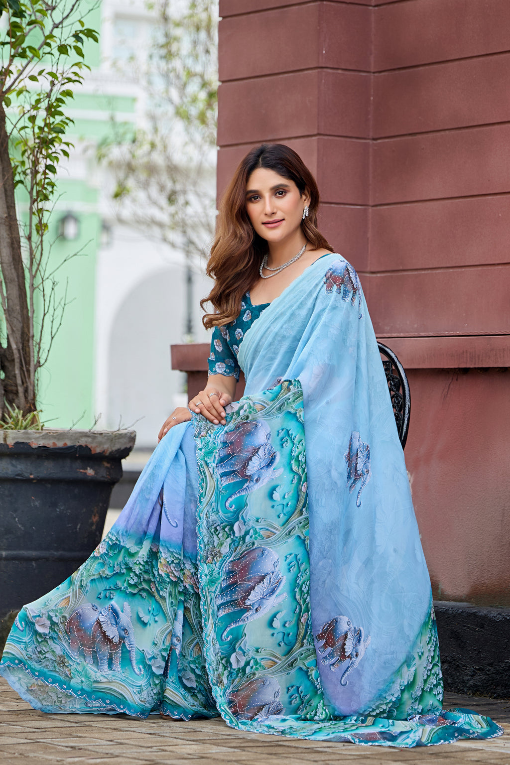 NIRALI Georgette Digital Floral Printed Saree - Mor Peach