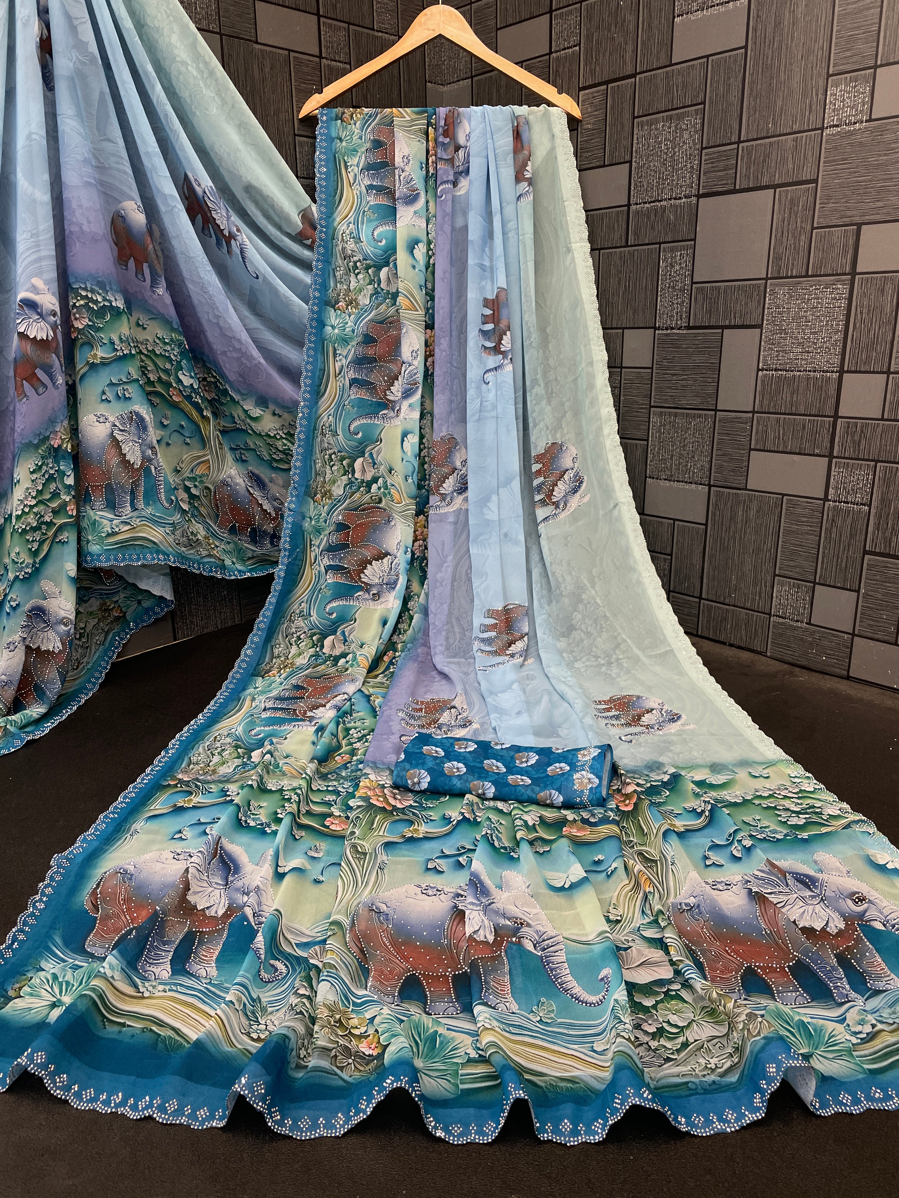 NIRALI Georgette Digital Floral Printed Saree - Mor Peach