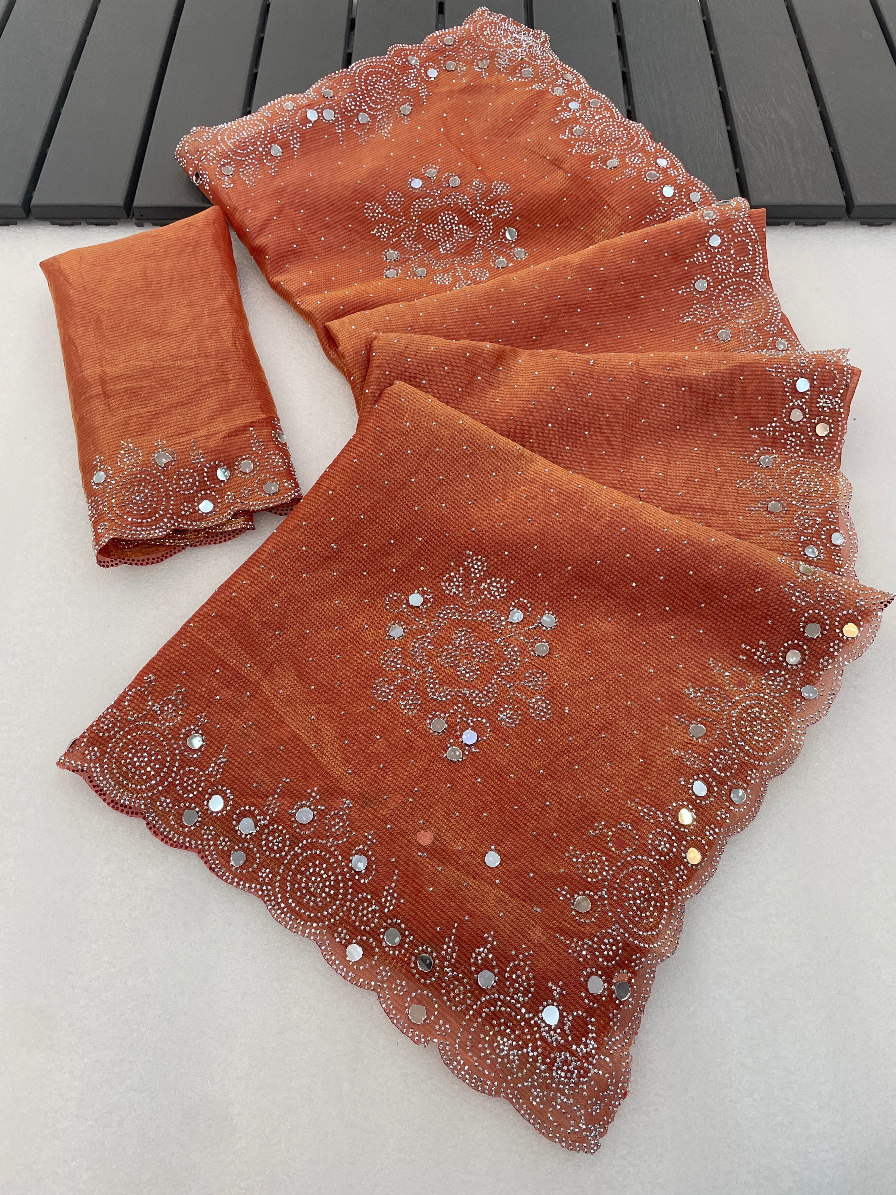 SHLOKA Chiffon Mirror Work Saree - Light Fanta