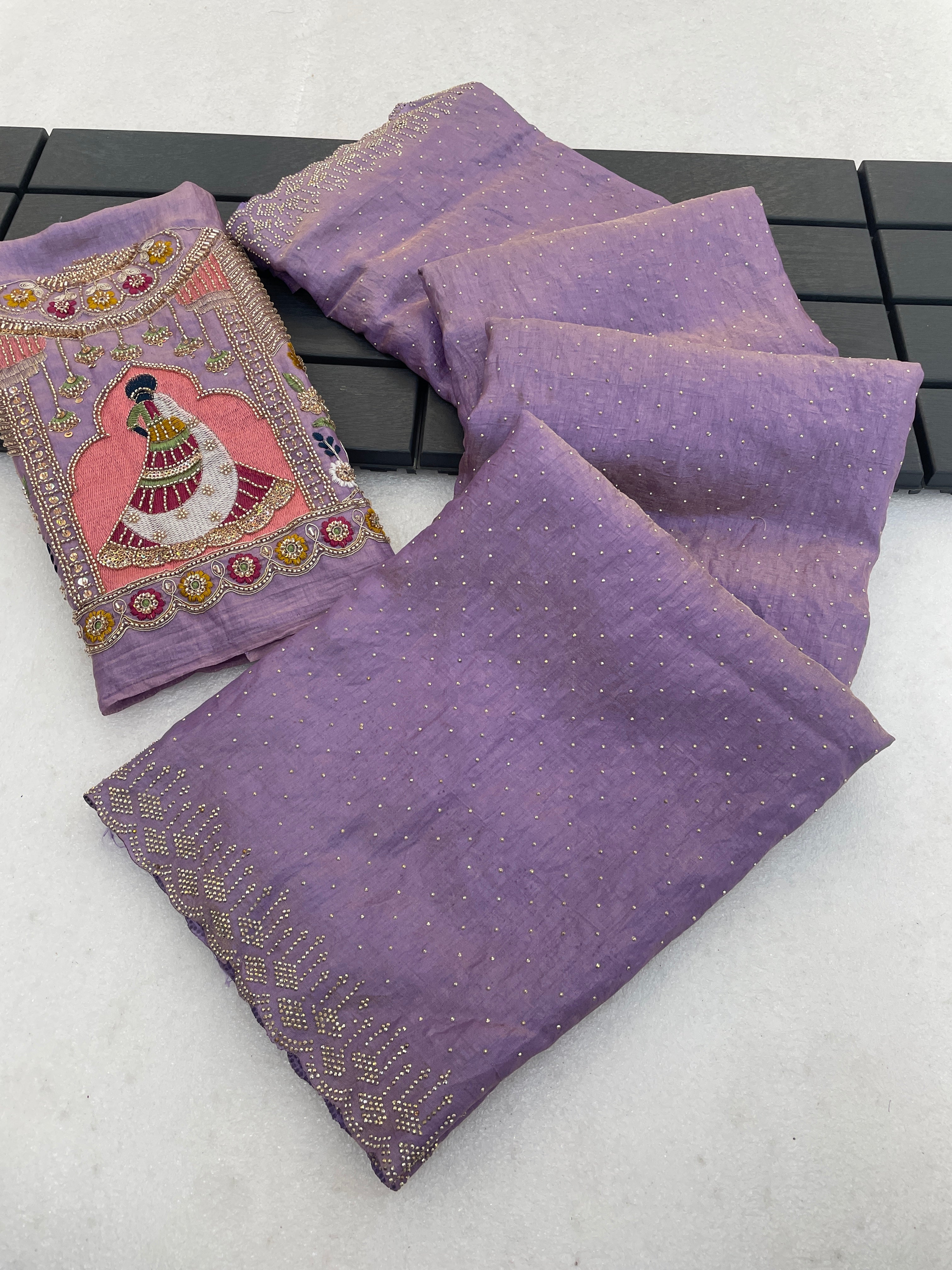 SUDHA Satin Embellished Embroidered Saree - Lavendar